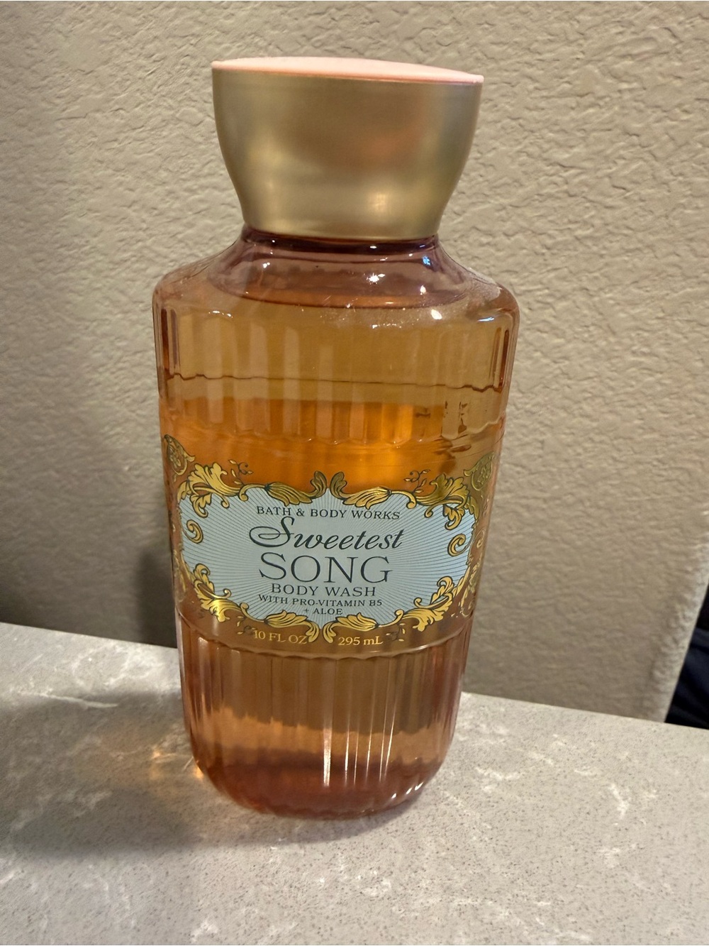 Bath & Body Works Sweetest Song Body Wash - NEW